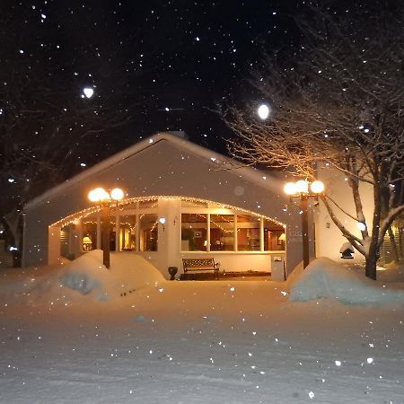 סטואו Mountaineer Inn מראה חיצוני תמונה