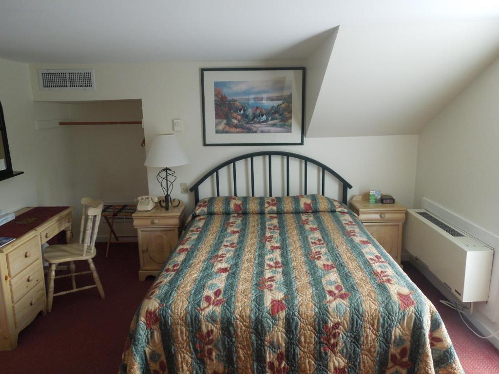 סטואו Mountaineer Inn חדר תמונה