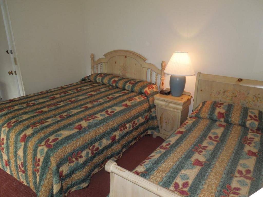 סטואו Mountaineer Inn מראה חיצוני תמונה