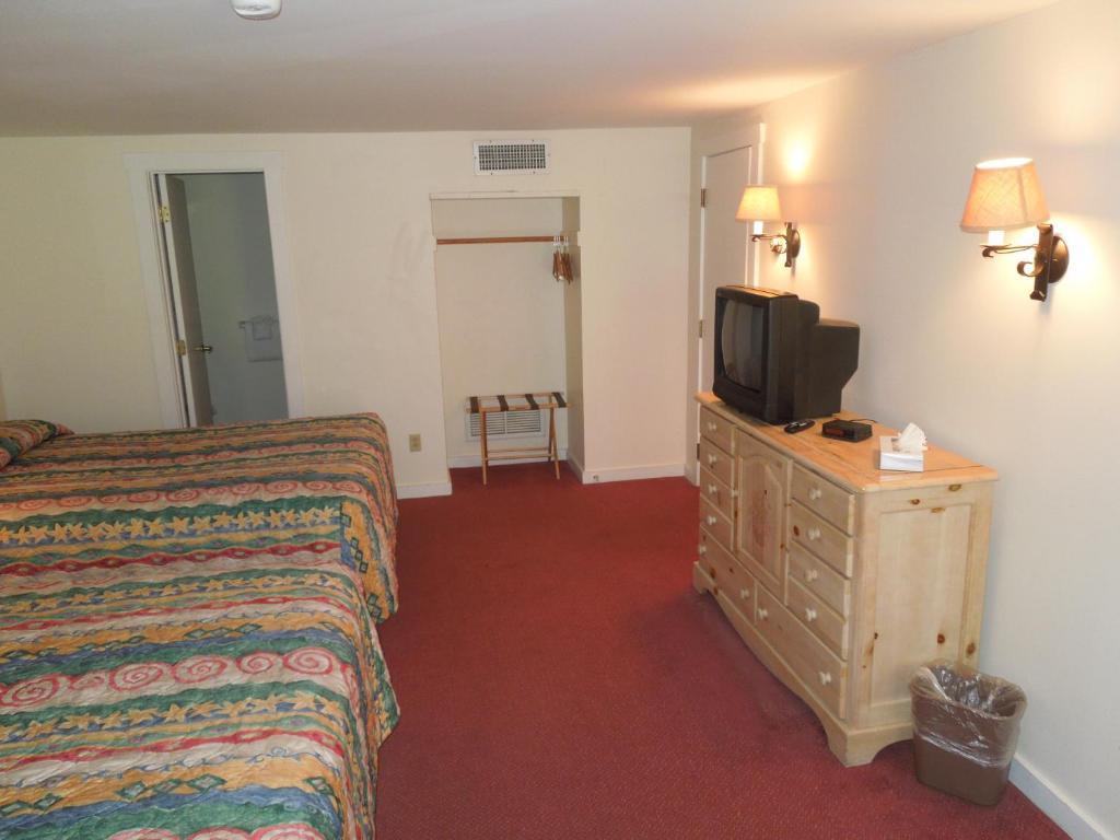 סטואו Mountaineer Inn מראה חיצוני תמונה