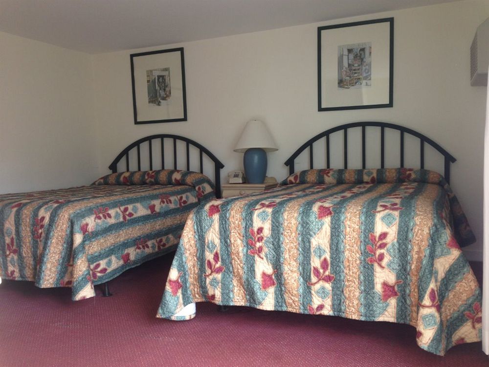 סטואו Mountaineer Inn מראה חיצוני תמונה