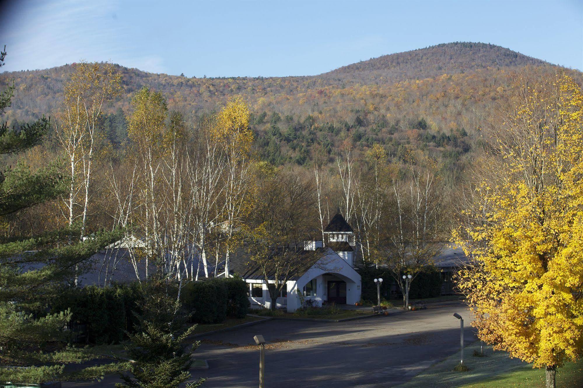 סטואו Mountaineer Inn מראה חיצוני תמונה